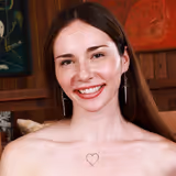 Tess Thompson
