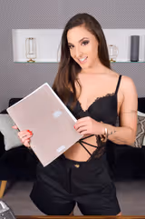 Amirah Adara