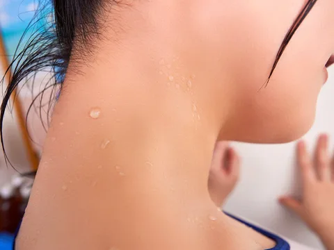 Close Sweaty Midsummer Sex with Konatsu, Captain of the Track and Field Club, in a Scorching Clubroom with No Air Conditioner gallery