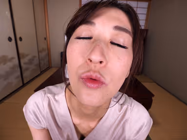 【VR】大学合格を記念してお姉ちゃんと温泉旅行！中出し子作りセックス！ 神波多一花 gallery