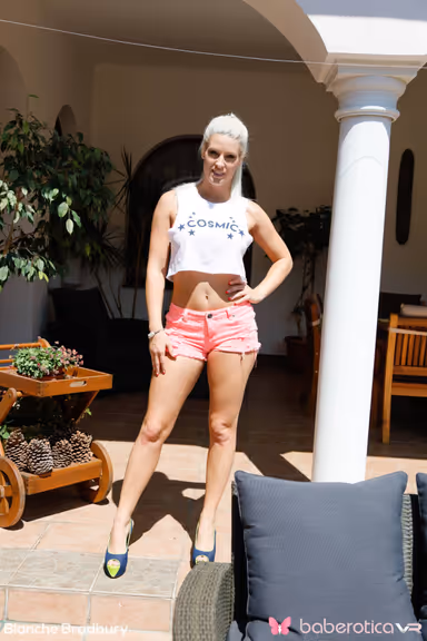 Blanche Bradburry uses her big pink dildo on her pretty pink pussy gallery