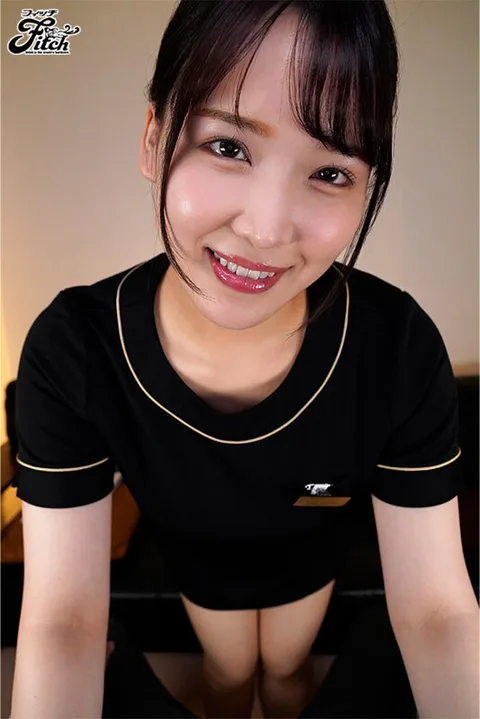 8K Special! A plump, cute, and naturally fluffy beauty therapist from Hakata, Japan, who works at a serious salon, gets so excited when she sees an erection that she begs for penetration... and is made to feel good by the thick, oil-covered sex... Shioli Minami gallery