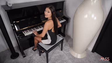 Pecho de Piano en Quito gallery