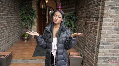 Side Squeeze in Cali gallery