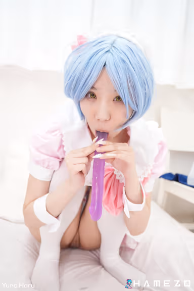 Yuna Haru Is Back To Show Her Holes On Camera Again gallery