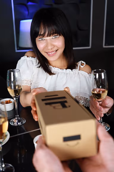 [VR] A How-To Guide To Totally Get Girls I Went Out With A Friend Who Knew Minato Ward Inside And Out And Seduced An Amateur Girl For Some Quickie VR Sex!! gallery