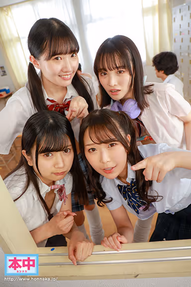 VR] Four of Us Graduated All the Boys in Our Class Mayu Suzune, Momo Shiraishi, Seira Kwabara, Karin Kitaoka gallery