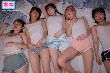 VR] Night Village Natsu Tojo, Perfume Jun, Ichika Matsumoto, Kazuka Misono, Konatsu Kashiwagi gallery