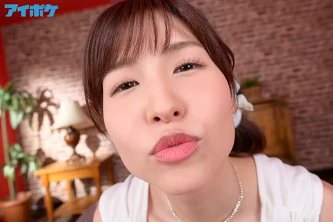 "Do You Want To French Kiss Me?" Hard Kisses That Will Make You Melt: Sex VR - Momo Ozora gallery