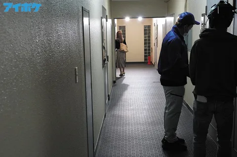 "You're Momonoki Right?" Shocking! Fan Fucks Kana Momonoki. Screaming! Hard Fuck VR gallery