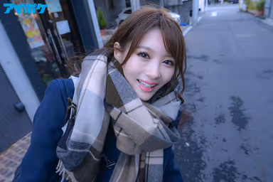 VR] "Is it too late for this? The teacher is invited to a hotel by her student and crosses the line..! Minami Aizawa gallery