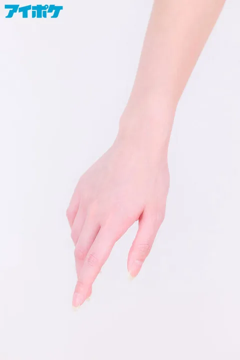 Thorough Dissection - Iyona Fujii's Nude Book VR gallery