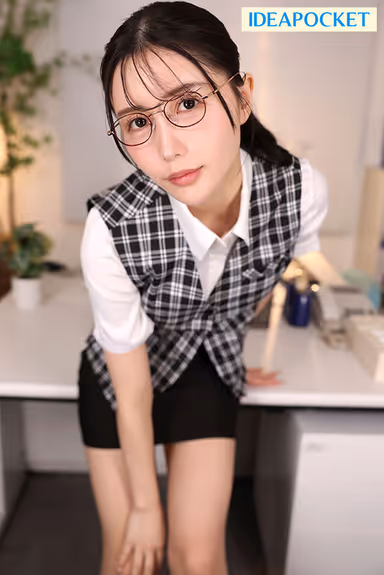 [VR] A Plain Office Worker by Day, a Wild Dominatrix by Night—I Casually Struck Up a Conversation, Only to Be Locked On. Cornered, Looked Down Upon, Trampled Underfoot… A Ruthless, Lewd-Language Training Session That Strips a Man of His Dignity and Humiliates Him—Mai Fujisaki gallery