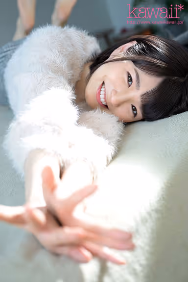 I'm the only one I want to see in your eyes... I'll only look at you! Close-up sex with a lovely smile and innocent character, but really insecure, insecure and lonely... Sumire Kuramoto gallery