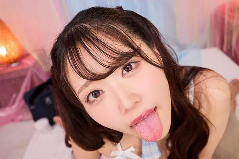 Emma Futaba, who was repeatedly kissed by a J*Reflex girl who grabs your heart and makes it melt in your mouth. gallery