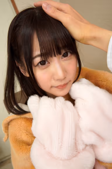 [VR] The Woman Inside A Costume Was A Cute, Beautiful Girl With Pop-Star Looks Yuri Shinomiya gallery
