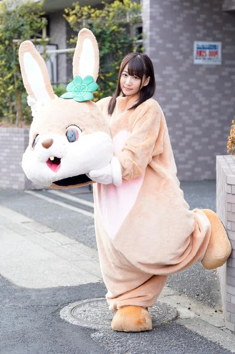 The Woman Inside A Costume Was A Cute, Beautiful Girl With Pop-Star Looks Yuri Shinomiya gallery