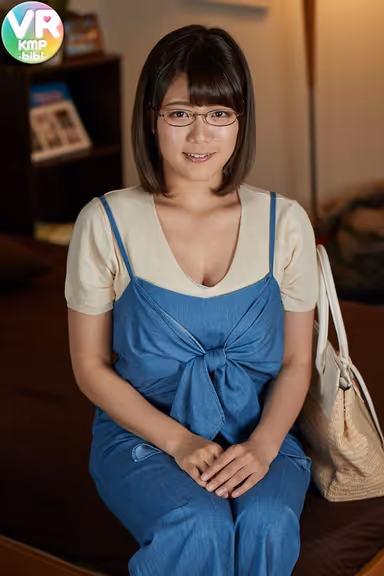 [VR] A Secretly Horny Plain Jane Big Tits Girl In Glasses Sachiko gallery