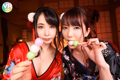 VR] W Hanakai Special - Ellie Akira and Yui Hatano gallery