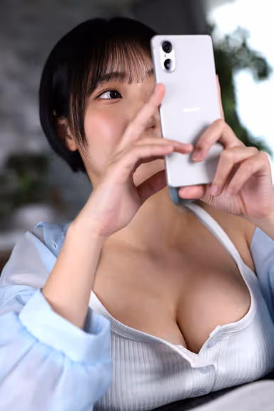 VR] Ah...I'm putting my tits on the table again. I've always had a habit of sticking to my cousin's tits, and I instantly lost all reason for it. gallery