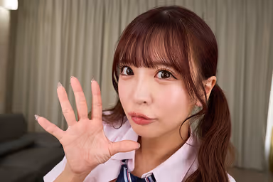 【VR】人生掻き乱されるほど大胆で過激な誘惑に、自分を見失わせる超小悪魔生徒 小那海あや gallery