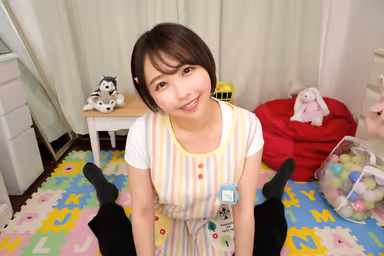 [VR] I Want to Be Pampered by a Mochi Pie Daycare Teacher! A Super-Pampering Daycare Where I, as an Adult, Can Regress to Babyhood, Have Everything Forgiven, and Let Myself Go Both Mentally and Physically—with Riho Shishido gallery