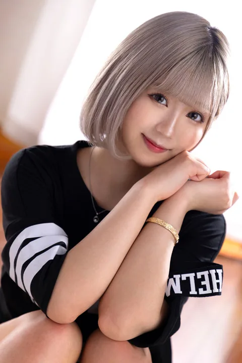 You'll Fall In Love If You Keep Staring Like That. Waking Up In The Morning To Find Myself At The Home Of A Younger Colleague Who's Dedicated Herself To Me. I Don't Remember Anything At All, And I Can't Move My Body. Her Pure-hearted Eyes Are For Me Only, And The Only Thing We Could Do Was Fuck. Rurucha gallery