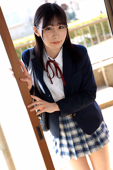 [VR] Even though my voice is quiet...the pacifier is amazing. Sweltering summer, after-school amusements with a shy younger student Nia gallery