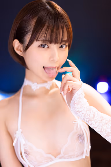 VR] Mistress Club NO.1 Luna, which makes men in a certain location in Tokyo ejaculate in a dreamy state of captivation. gallery