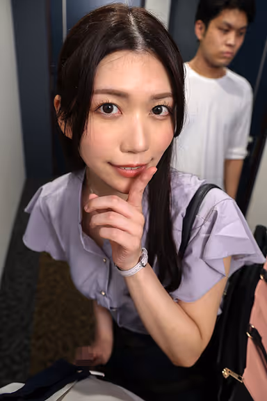 VR] A former masturbator, complaining and giving a hand job. The stress relief method of the neighbor office lady whom I met again by chance is to see my feeling face.... gallery