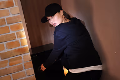VR] The culprit of the safe-cracking was a usually serious married employee... Miho Torino's apologetic voice echoing through the store late at night. gallery