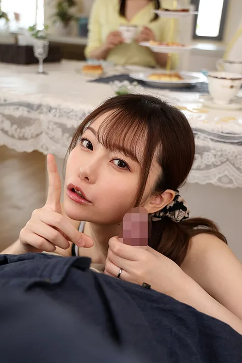 I Have a Family, but I Can't Resist Blowjob... She Seduces Me Sneakily at a Mom's Friendship Party and Forces Me to Do It Immediately. Sachika Akimoto gallery