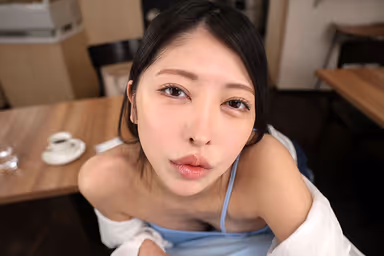 VR] I was just sharing a seat with a morning cafe sister. At a coffee shop early in the morning at 7 o'clock. As a result of saying thoughtful things to a divorced woman, she stopped wearing a bra. Hinako Mori gallery