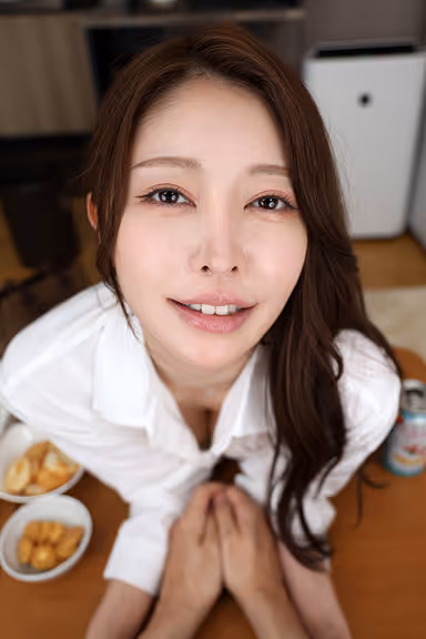 VR] The beautiful wife at my part-time job is frustrated. She comes to my house every once in a while, and our tongues get tongue-tied, and we have a saliva-soaked tongue-kissing affair. gallery