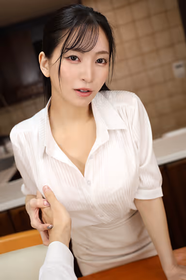 VR] Beautiful and Big-Breasted Mother-in-Law is Very Overprotective, Worried about Me Being a Virgin and Using Her Breasts to the Full and Giving All the Positive Mom Papers to Me Mayu Suzuki, Night Routine Only When Father Works at Night gallery