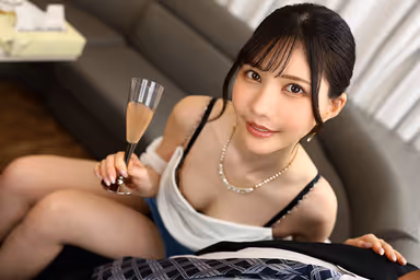 VR] High-Class Lounge Girl - She Loves to Lip-Synch When Drunk, and Drunkenly Climaxes in VIP Room - Mizuki Aimei gallery