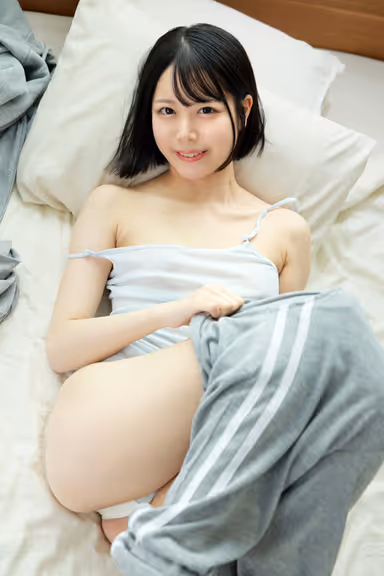 VR] She spoils me so much that I almost become a useless person. A daily life with a very caring Kansai-ben kanjo. Yuna Ayaha gallery