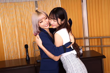 VR] A Ponzi Scheme Enlisted by Four Gals is Actually a Harem Heaven of Getting Fucked! Captured harem blowjob from seminar AIKA Akari Niimura Sarina Momonaga Himari Kinoshita gallery