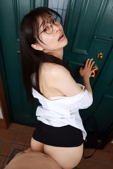 VR] My quiet and gentle girlfriend is a hidden pervert who, when turned on, begs for a dick and gets off on it. gallery