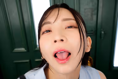 [VR] "Cute...I'll Make You My Cunnilingus Pet." Mayu Suzuki's oral lesson with a big-breasted, stiff-haired female teacher who teaches her how to use her tongue to make herself cum easily. gallery