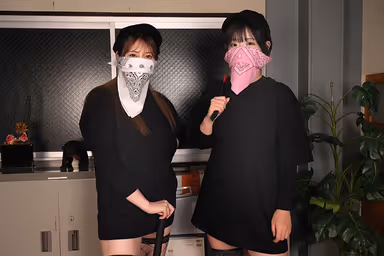 VR] Two gangs of hairless, smooth women who came to rob a store for a black market job get their dicks dicked and cum robbed by two gangsters. gallery