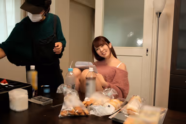 【VR】リアルAV男優体験！撮影中チンチンが勃起しなくなってVTRストップ！勃起待ちで絶体絶命の危機に女神の波多野結衣がしてくれた本当にHなこと gallery