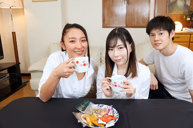 VR] Your Mother, She's a Good Woman, Isn't She? Yuri Honma, Yuria Yoshine gallery