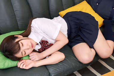 [VR] I Was Only 1cm Away From Her Luscious Lips, And I Totally Gave In To Her Temptation, And Had The Greatest French Kiss Ever With My Little Stepsister. Hikaru Minazuki gallery