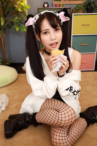 [VR] Incredible Up-Angle VR - My Girlfriend Is The Lead Vocalist Of An Indie Band - Aoi Kururugi gallery