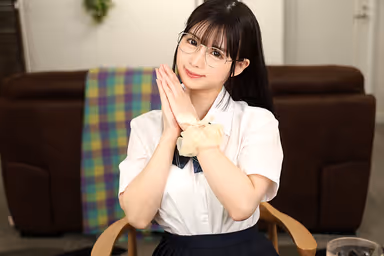 VR] A coworker on a business trip took care of her daughter as if she were a pet, and the girl with wet hair was strangely mature and very naughty and well-disciplined. gallery