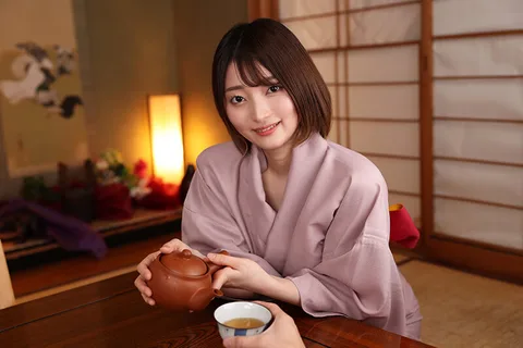 A Japanese Inn in the Middle of Nowhere... - Aoi Nakashiro's Struggle to Serve a Dainty Young Proprietress Drenched in Saliva and Gobbling Fresh Spit gallery