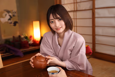 VR] A Japanese Inn in the Middle of Nowhere... - Aoi Nakashiro's Struggle to Serve a Dainty Young Proprietress Drenched in Saliva and Gobbling Fresh Spit gallery