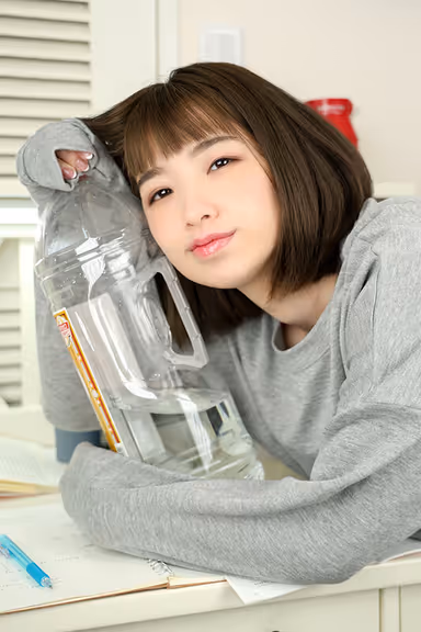 VR] Erotic Intertwining with My Sister, a NEET Who Drinks in the Morning, While Giving Encouragement to Me, a Student for Entrance Exams - Mai Hanagari gallery