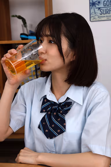 VR] Innocent and Confined Sex Life - A Neat Schoolgirl Can't Live Without Her Childhood Friend's Penis... Sumire Kuramoto gallery
